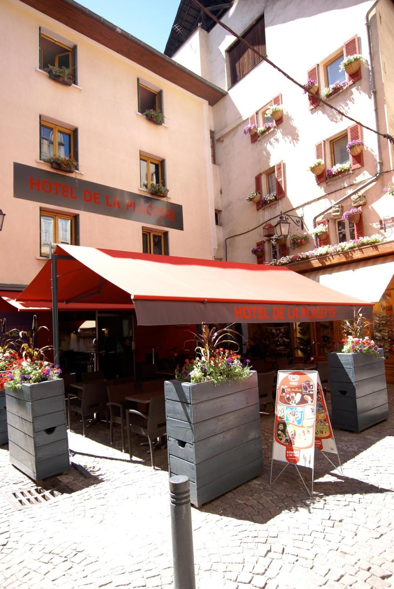 Hotel De La Placette Barcelonnette Exterior photo