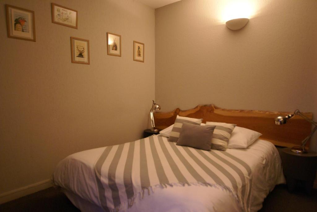 Hotel De La Placette Barcelonnette Room photo
